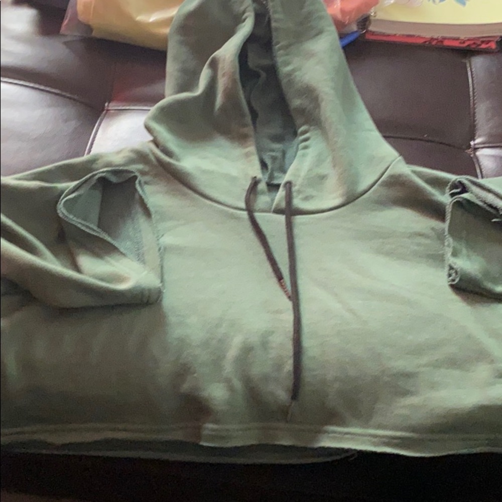 New crop hoodie